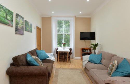 Marchmont Apartment | Home by The Meadows, close to City Centre