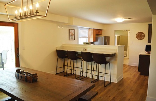 Frankfort House | Home in Frankfort countryside-close to distilleries, Keeneland &Churchill Downs!