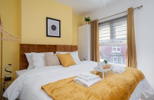 Birkenhead Apartment | Home in Merseyside, Birkenhead, Wirral Peninsular