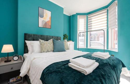 Birkenhead Apartment | Home in Merseyside, Birkenhead, Wirral Peninsular