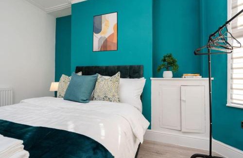 Birkenhead Apartment | Home in Merseyside, Birkenhead, Wirral Peninsular