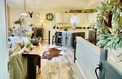 Mill Spring House | Home in Mill Spring/Hendersonville no Hurricane damage