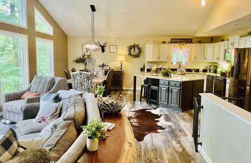 Mill Spring House | Home in Mill Spring/Hendersonville no Hurricane damage