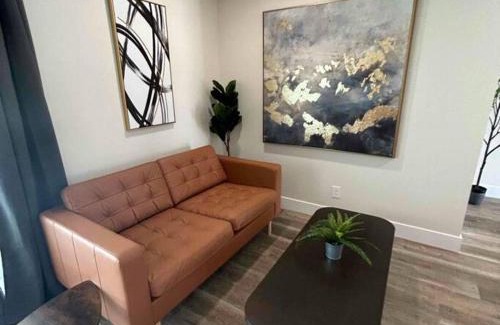 Fresno House | Home in the City: 4BR Fresno Retreat w POOL