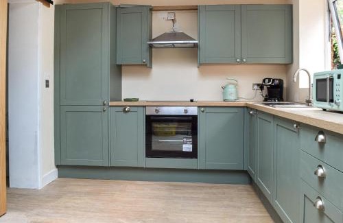 Wirral House | Home Leigh