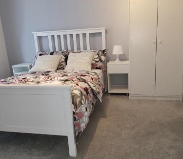 Aveley Apartment | Home Like Yours
