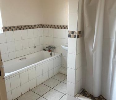 Windsor House | Home stay in Windsor west