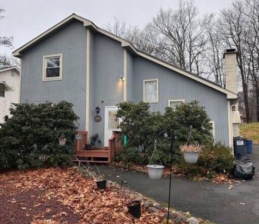 Tobyhanna House | Home sweet home in woods