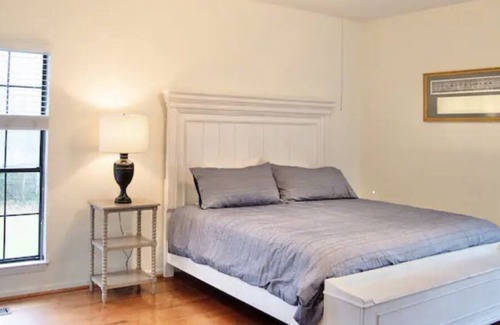 Shannon House | Home Sweet Hoover