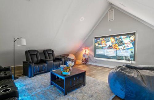 Rochester Apartment | Home Theater Suite in Park Ave Neighborhood