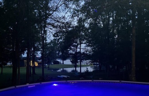 Prosperity House | Home w/Pool, Sups, and more near Dreher Island