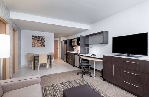 Dania Beach Hotel | Home2 Suites by Hilton Ft. Lauderdale Airport-Cruise Port