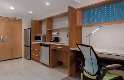 Gainesville Hotel | Home2 Suites by Hilton Gainesville Medical Center
