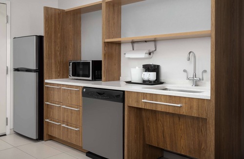 Tallahassee Hotel | Home2 Suites by Hilton Tallahassee State Capitol
