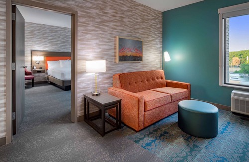 South Central Omaha Hotel | Home2 Suites by Hilton Omaha I-80 at 72nd Street, NE