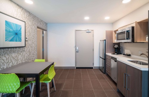 Brunswick Hotel | Home2 Suites by Hilton Brunswick
