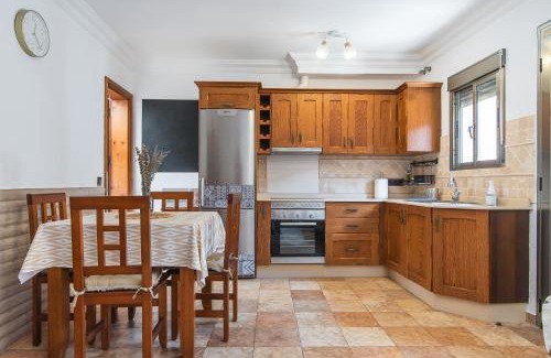 La Garita Apartment | Home2Book Cozy Apt 2 Min From La Garita Beach