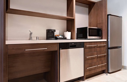 Anaheim Resort Hotel | Home2Suites by Hilton Anaheim Resort