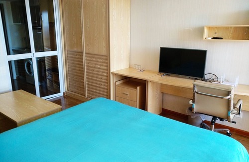 Laishan Apartment | HomeIn at High-Tech district (高新区）