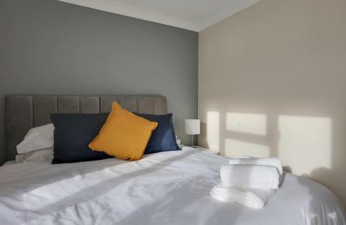 Harlow Apartment | Homely Apartment in Harlow