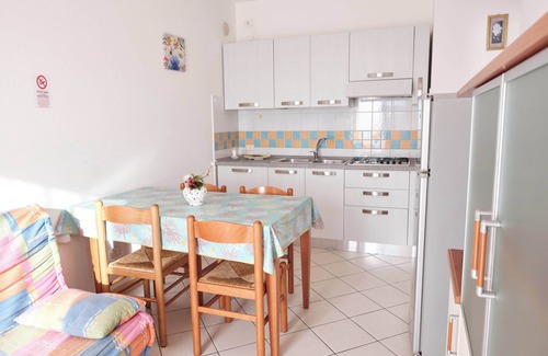 Rosapineta Apartment | Homely flat with pool-Beahost