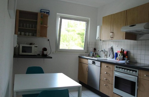Metzingen Apartment | Homely Spacious Appartment near OUTLETS & Train