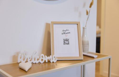 Bad Oeynhausen Apartment | HomeME 1 I zentral I NETFLIX I Küche I Parkplatz I kliniknah
