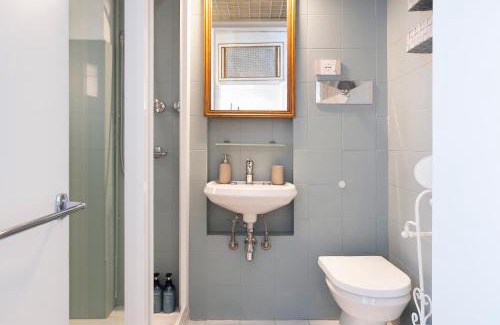 Magenta Apartment | HomeMi Sant'Ambrogio Apartment