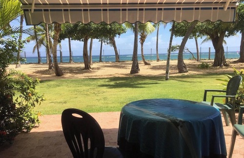 Morel Apartment | Homerez - 1BR flat with sea view in Le Moule.