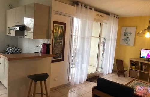 Port Marianne Apartment | Homerez - Apartment in Montpellier