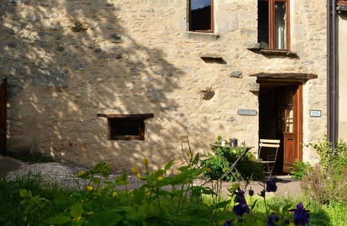 Perrigny-sur-Armancon House | Homerez - Beautiful house for 2 ppl. at Perrigny-sur-Armançon