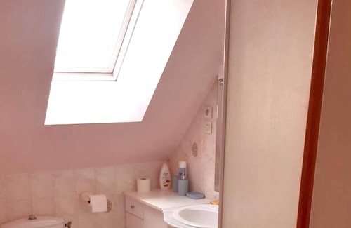 La Motte-Fouquet House | Homerez - Beautiful house for 4 ppl. with garden and balcony at La Motte-Fouquet