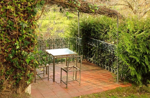 Gondomar House | Homerez - Big house for 11 ppl. with garden, terrace and balcony at Pontevedra