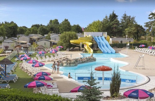 Coulanges House | Homerez - Bungalow in Onzain + pool.