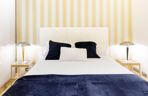 Palos de la Frontera Apartment | Homerez - Cozy Apartment in Madrid, 70 m², Pool