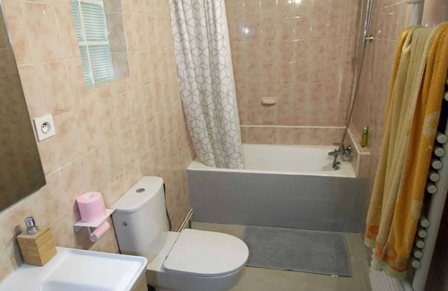 Saze House | Homerez - Cozy House in Saze with Spa and Enclosed Garden