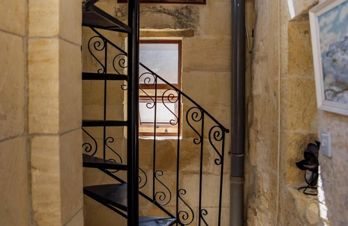 Kercem Villa | Homerez - Elegant Villa in Ta' Kerċem + Private Pool
