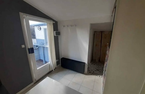 Andernos-les-Bains Ski Chalet | Homerez - House Andernos-les-Bains