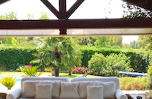 Arbonne House | Homerez - House 3km from the beach for 8 pers. with pool and balcony in Arbonne
