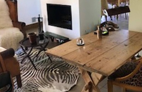 Arbonne House | Homerez - House 3km from the beach for 8 pers. with pool and balcony in Arbonne