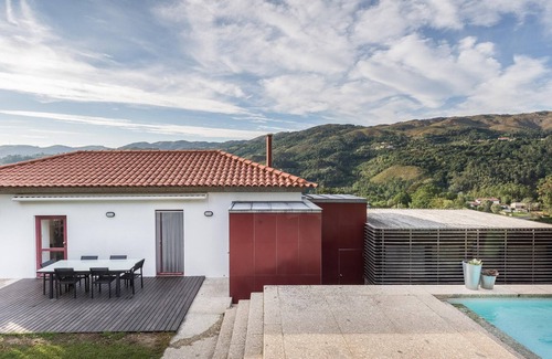 Vilar House | Homerez - House for 6 ppl. with swimming-pool, garden and terrace at Travassós