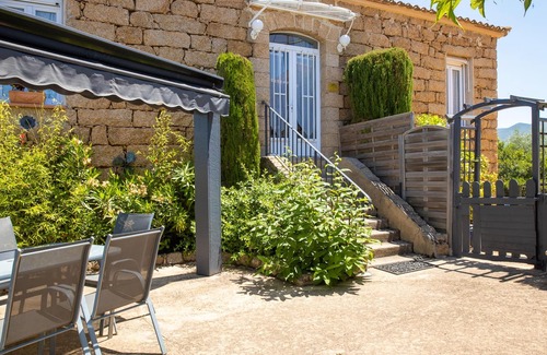 Isolella House | Homerez - Nice house With sea view and terrace