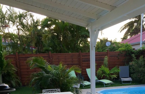 Dubedou Villa | Homerez - Nice villa for 8 ppl. with swimming-pool and garden at Saint François