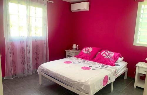 Le Moule House | Homerez - Spacious house for 6 ppl. with terrace at Le Moule