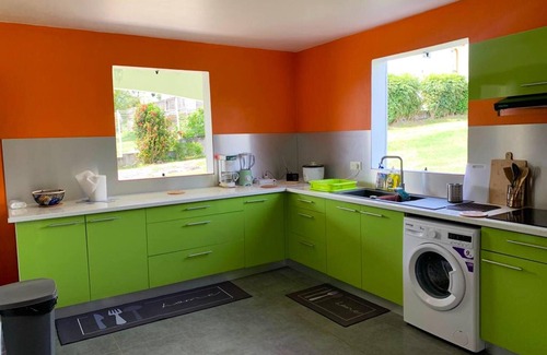 Le Moule House | Homerez - Spacious house for 6 ppl. with terrace at Le Moule