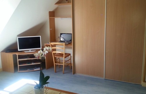 Saint-Lyphard Apartment | Homerez - Studio 10 km away from the beach for 3 ppl. with garden at Guérande