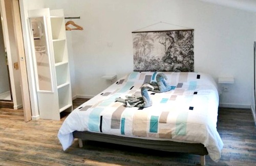 Saint-Jory Apartment | Homerez - Studio for 4 ppl. with shared pool, garden and terrace at Saint-Jory