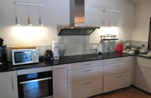 Saint Michel d'Euzet Villa | Homerez - Villa Saint-Michel-d'Euzet