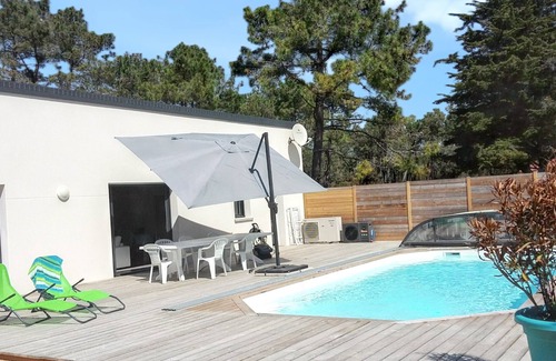 Saint-Jean-de-Monts Villa | Homerez - Villa in Saint-Jean-de-Monts