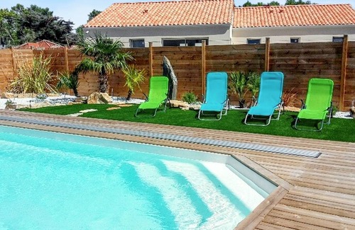 Saint-Jean-de-Monts Villa | Homerez - Villa in Saint-Jean-de-Monts